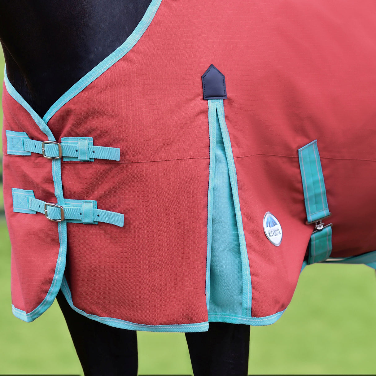 Weatherbeeta Comfitec Essential Standard Neck Lite Plus #colour_red-blue-beige