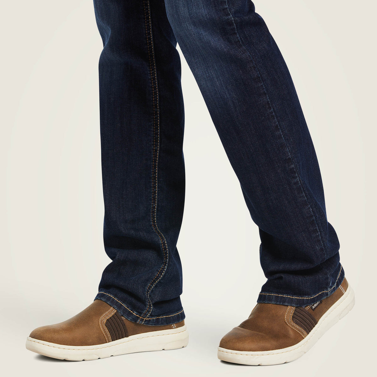 Ariat Women's R.E.A.L. Mid Rise Octavia Straight Jean