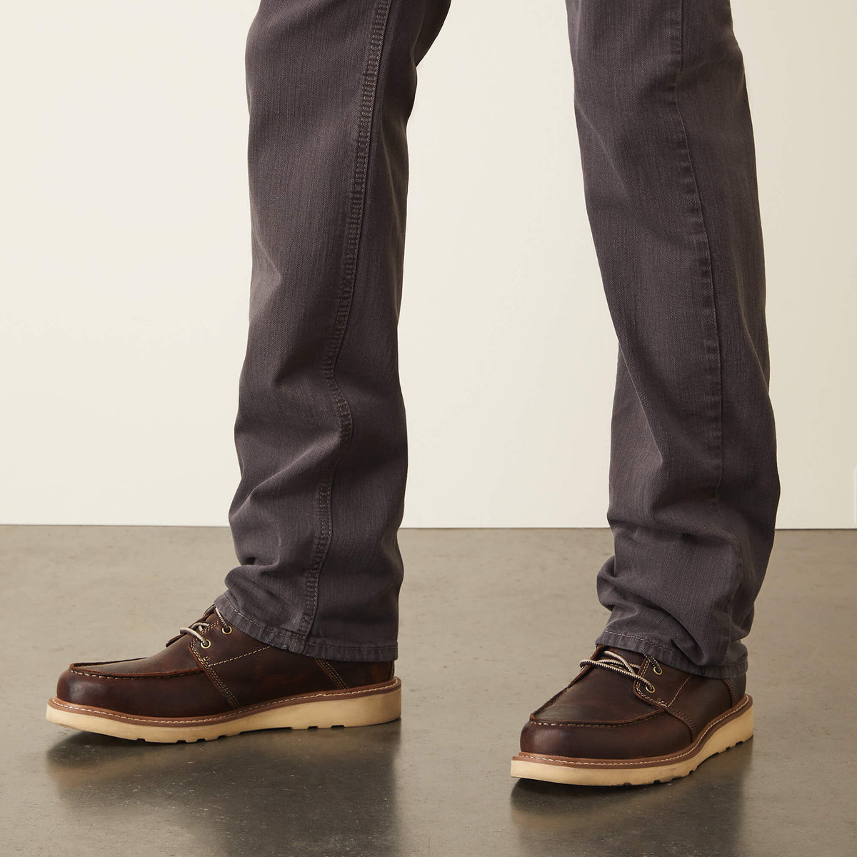 Ariat Men's M7 Rocker Stretch Grizzly Straight Jean