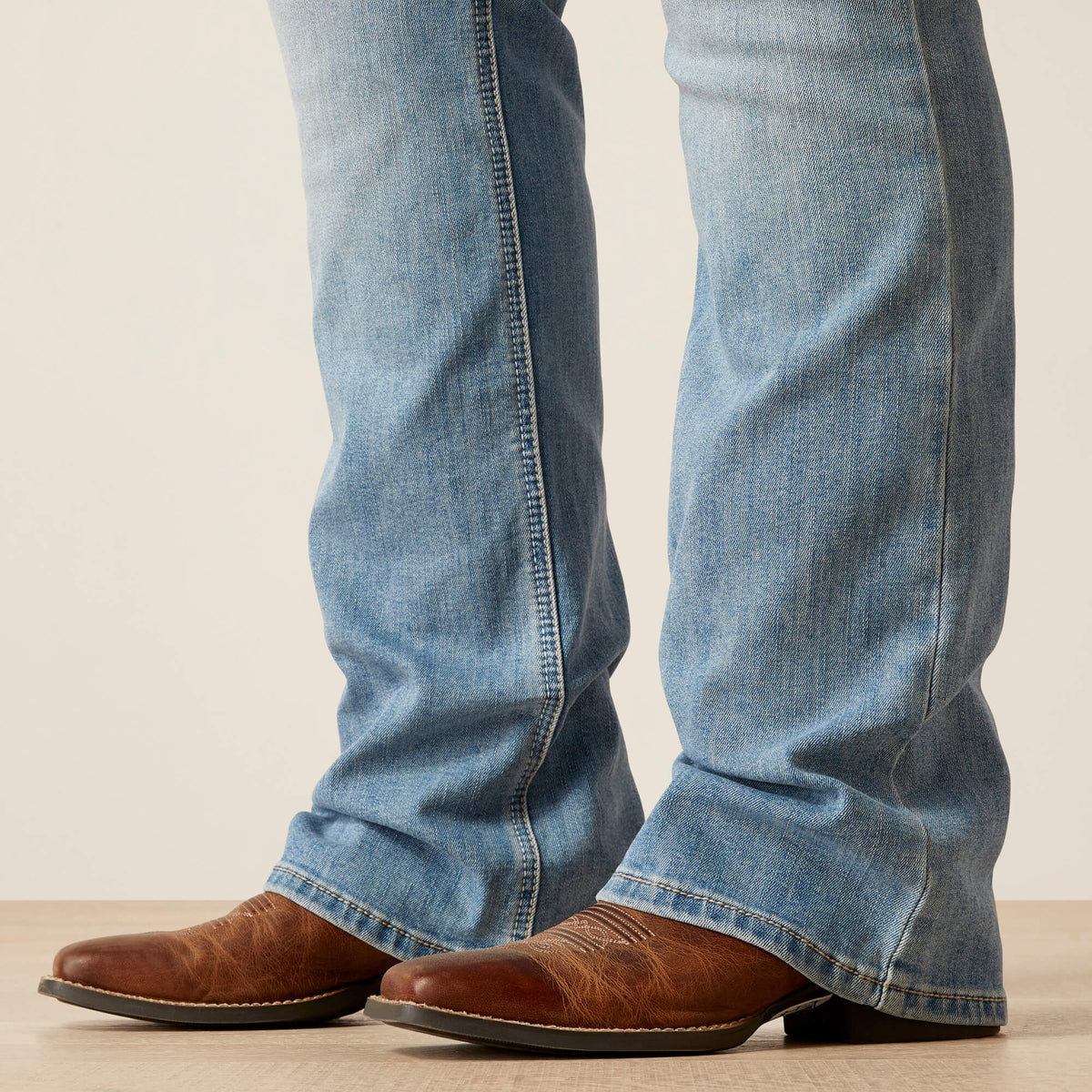 Ariat Women's R.E.A.L. Perfect Rise Arrow Fit Penelope Boot Cut Jean