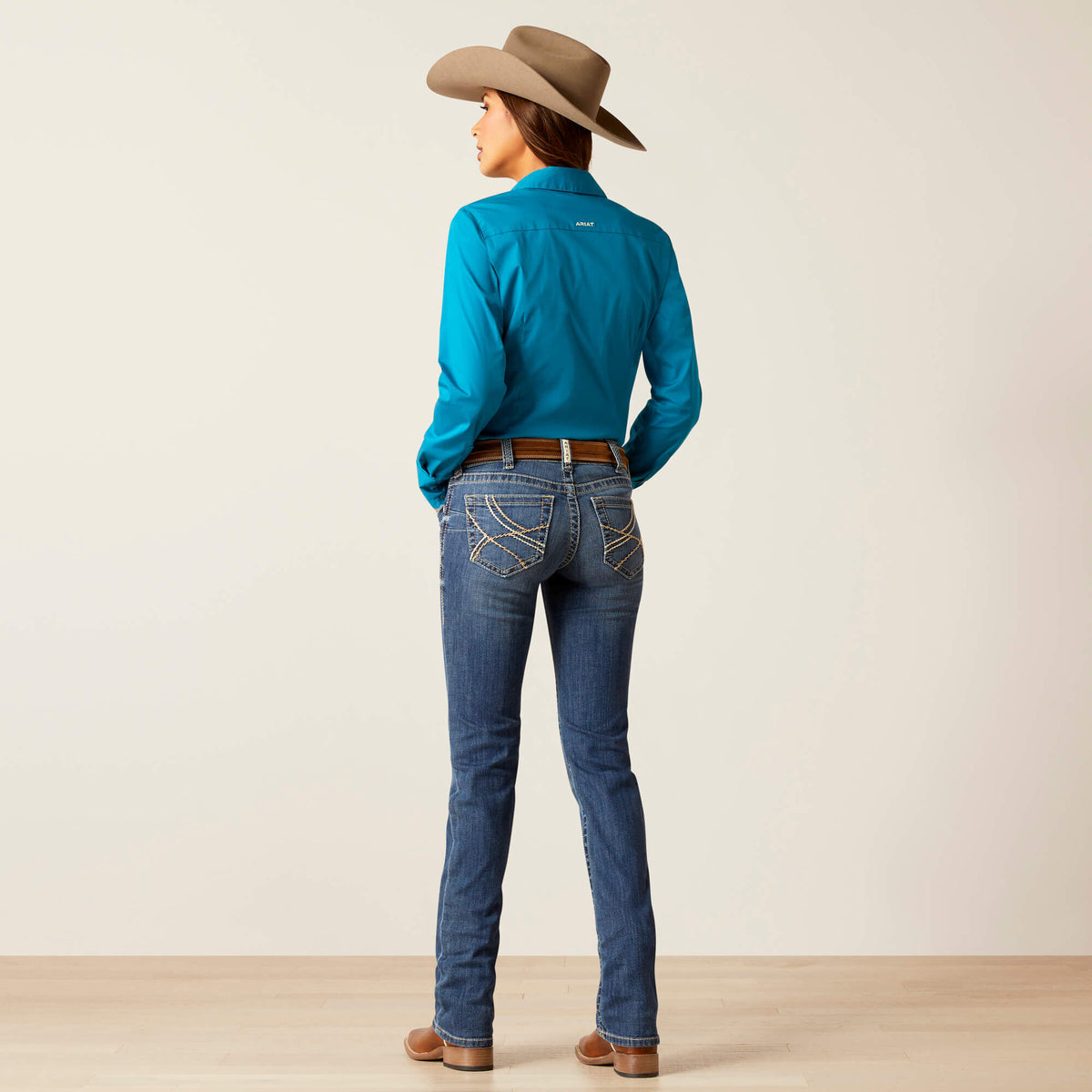 Ariat Women's R.E.A.L. Mid Rise Everlee Straight Jean
