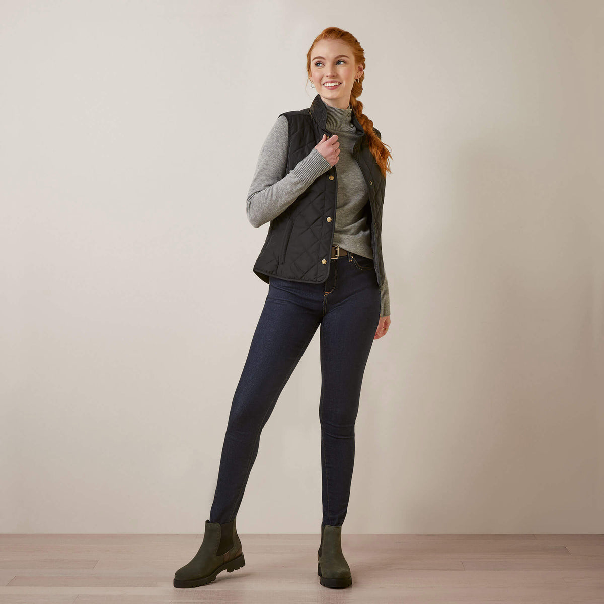 Ariat Women's Woodside Vest - Navy - Black