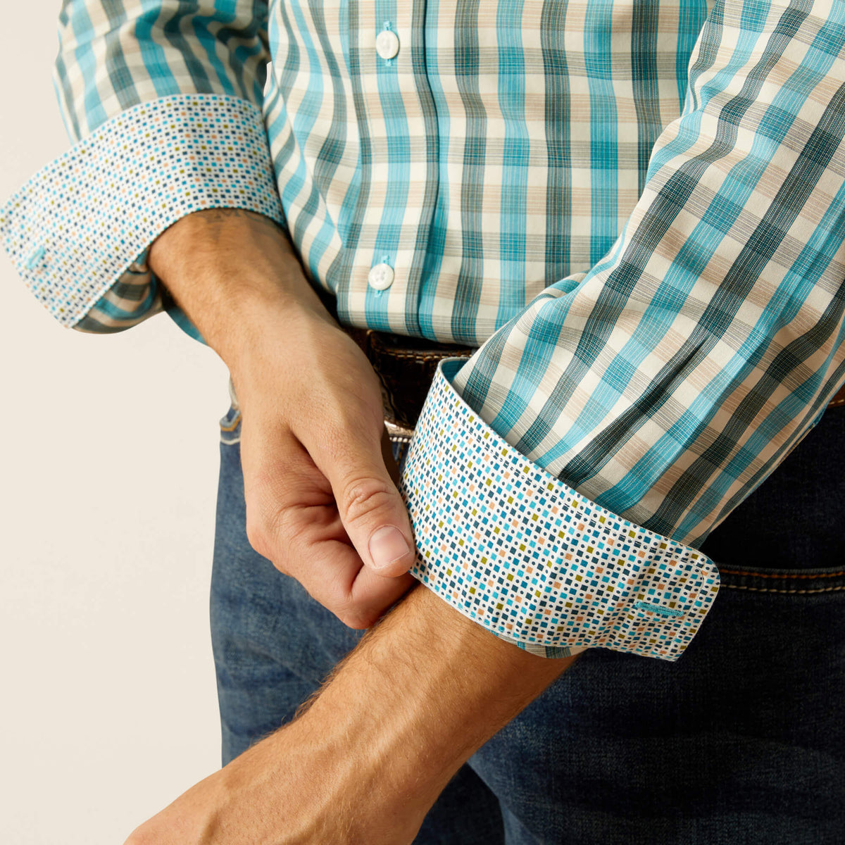 Ariat Men's Wrinkle Free Gordie Fitted Shirt