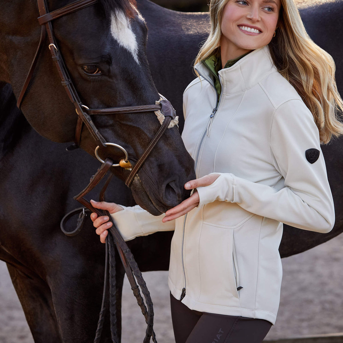 Ariat Women's Zaphus Full Zip Sweatshirt