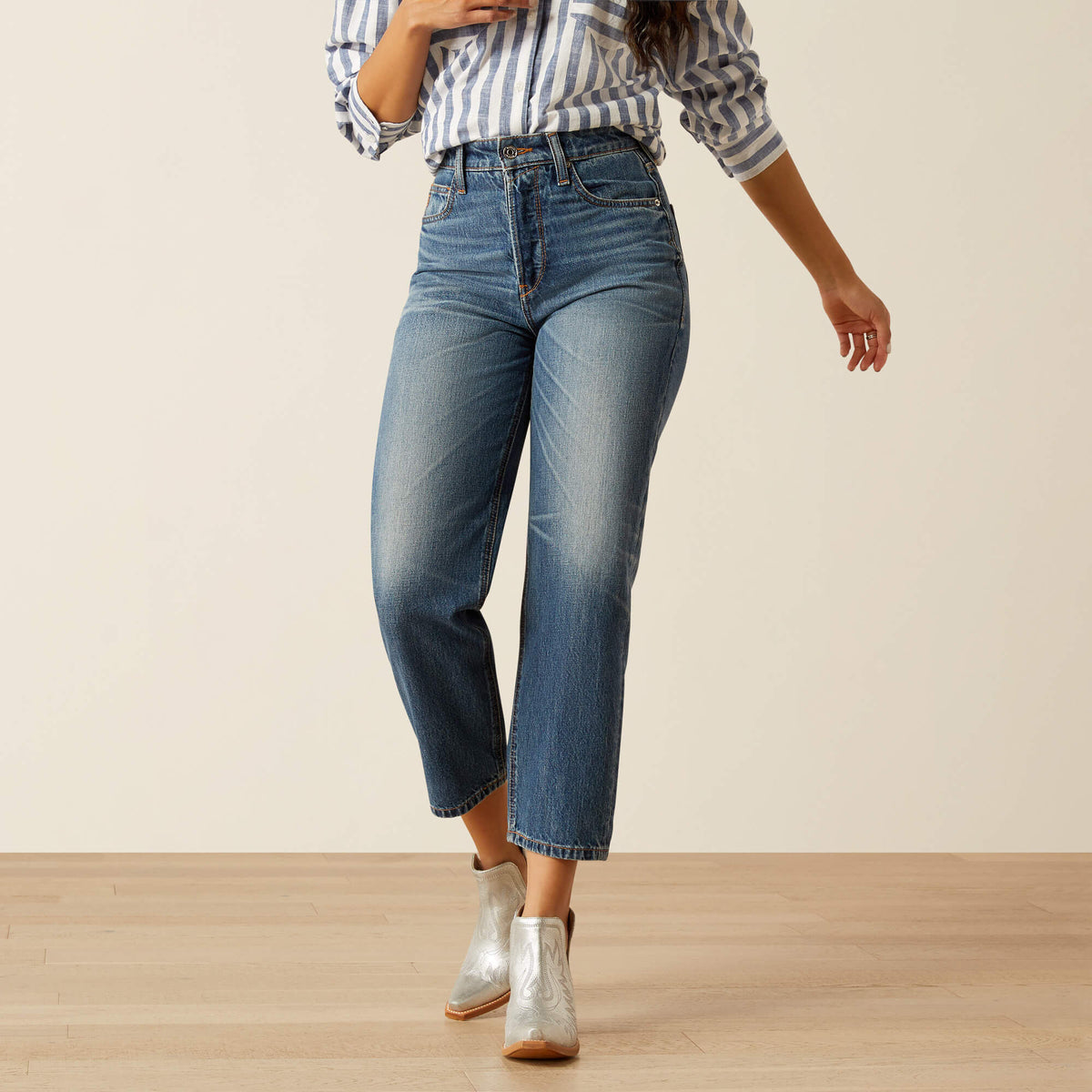 Ariat Women's Ultra High Rise Tomboy Relaxed Jazmine Straight Leg Jeans