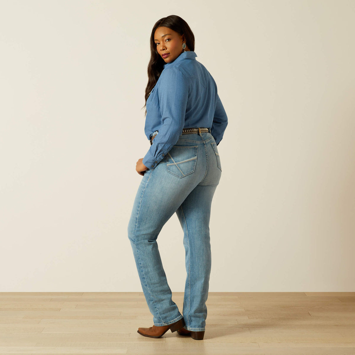 Ariat Women's Perfect Rise Yara Straight Leg Jeans