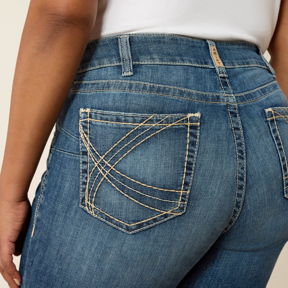 Ariat Women's Mid Rise Estelle Straight Leg Jeans