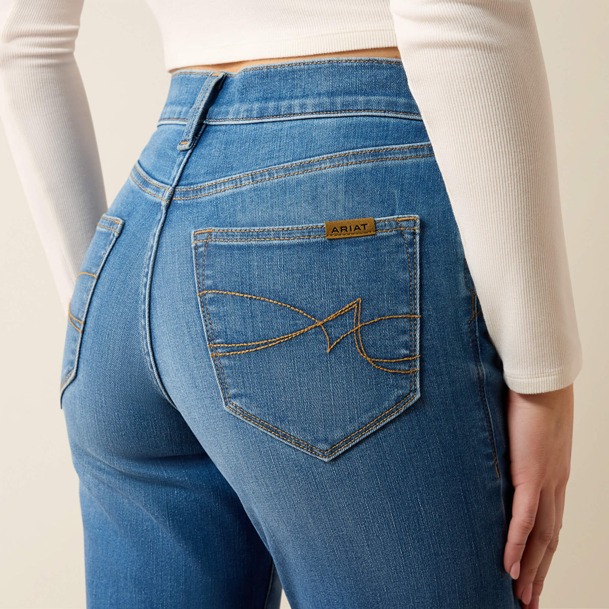 Ariat Women's High Rise Revel Vilma Slim Ultrastretch Straight Leg Jeans