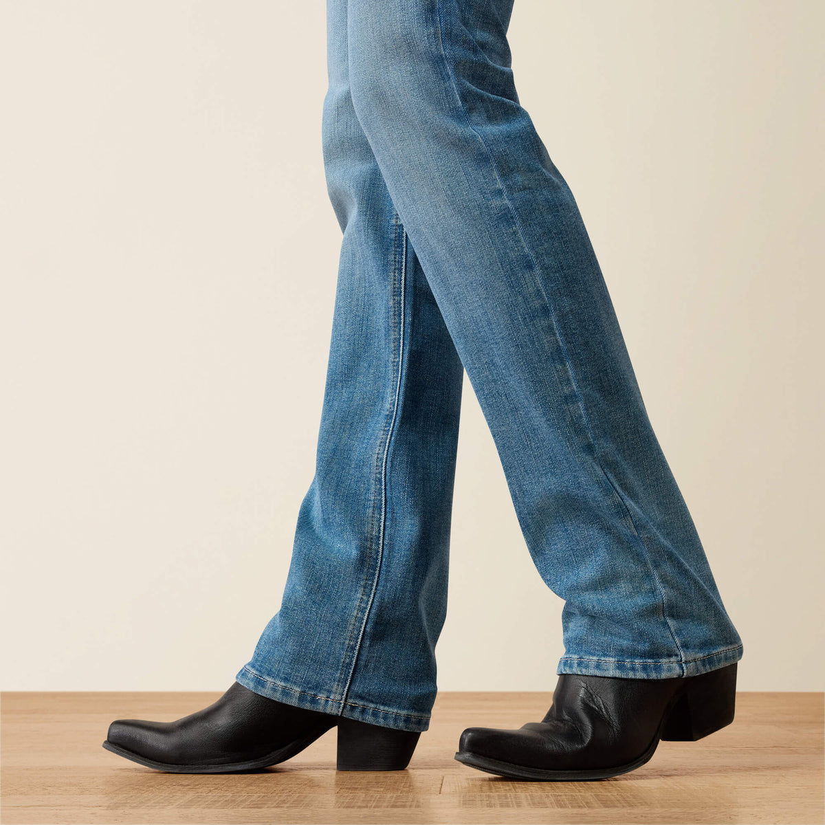 Ariat Women's Perfect Rise Reya Straight Leg Jeans