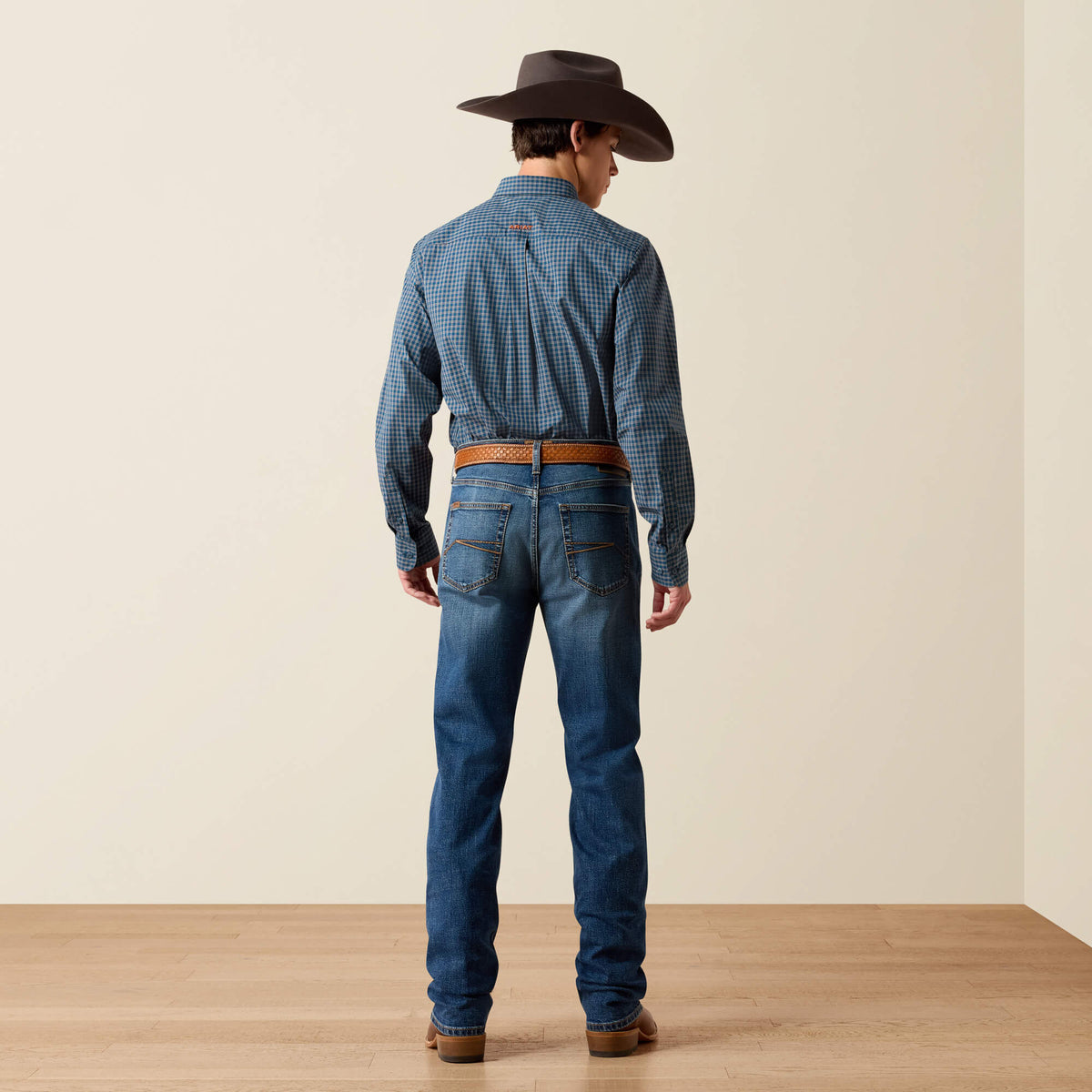 Ariat Men's M7 Slim Garth Classic Rise Straight Leg Jeans