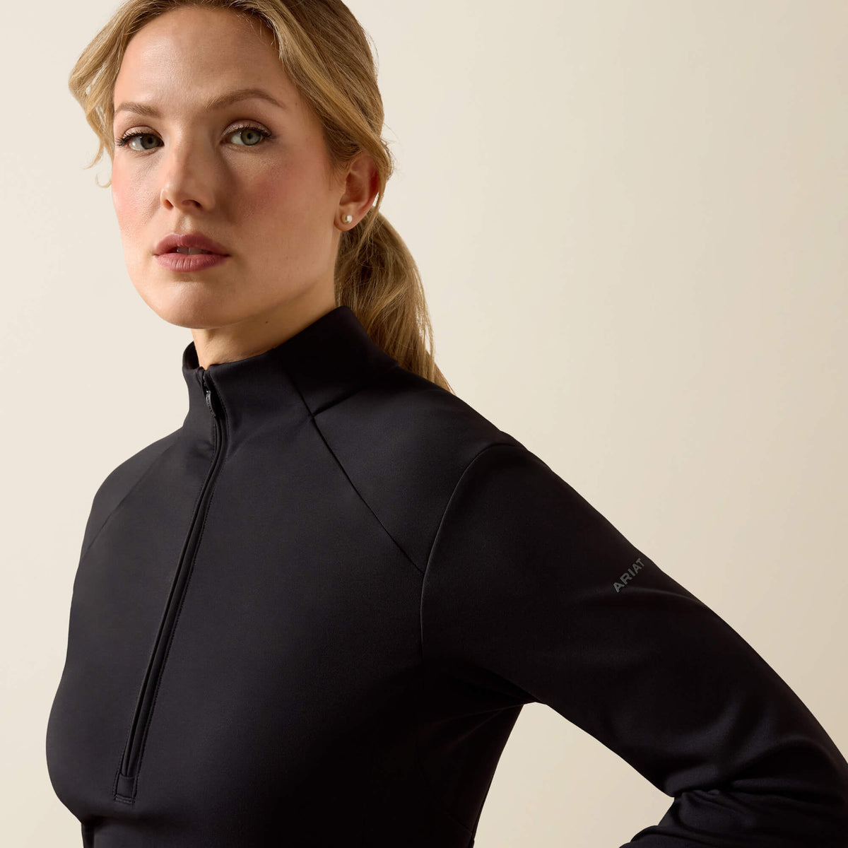 Ariat Women's Avail 1/2 Zip Long Sleeve Baselayer - Black