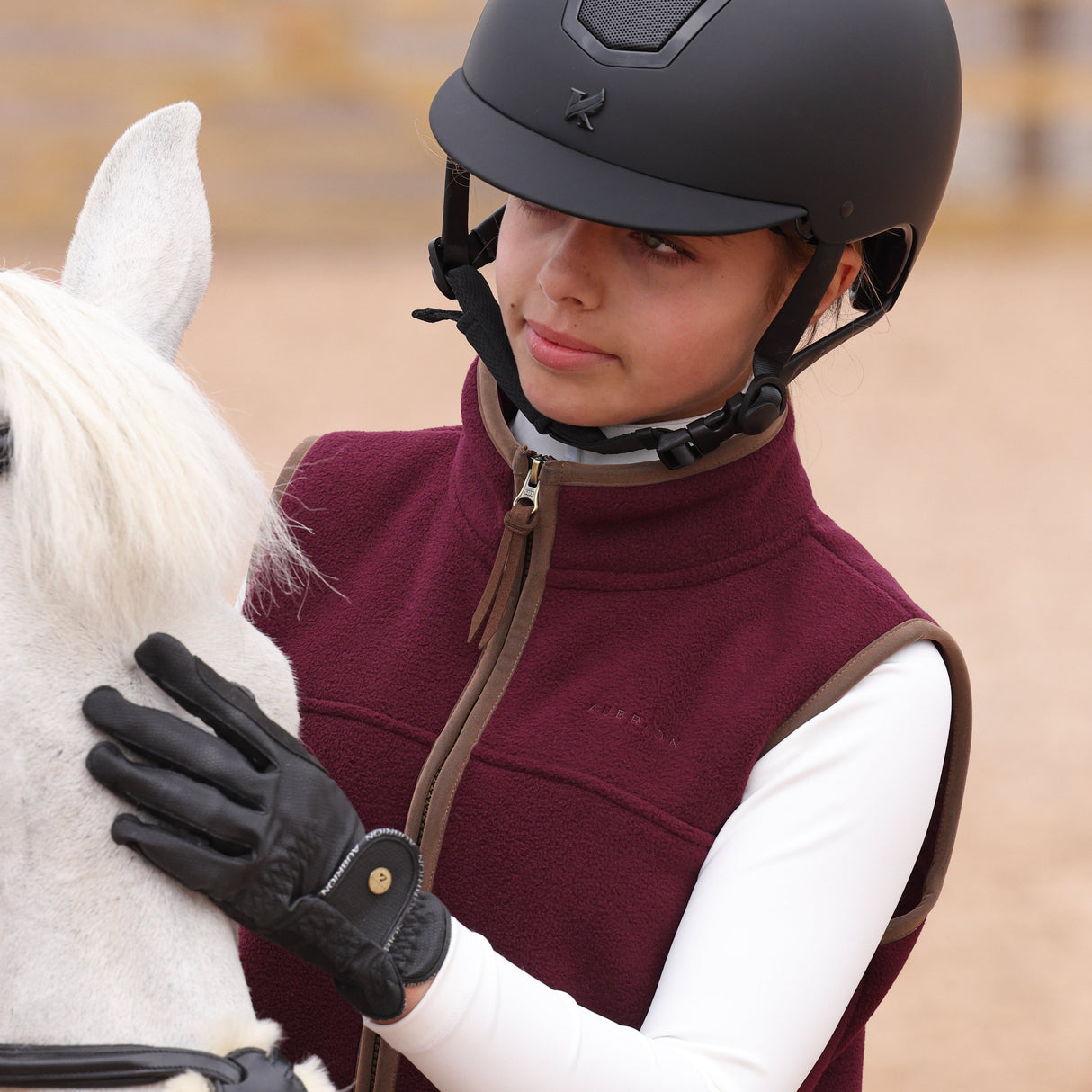 Shires Aubrion Core Young Rider Fleece Gilet #colour_maroon