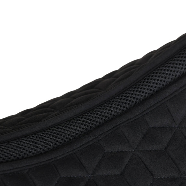 Weatherbeeta Suede Elite Air-Tec Jump Shaped Saddle Pad #colour_black