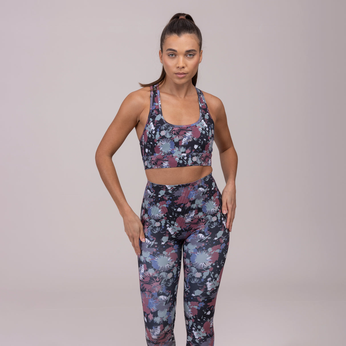 Shires Aubrion Ladies React Sculpt Riding Tights #colour_abstract