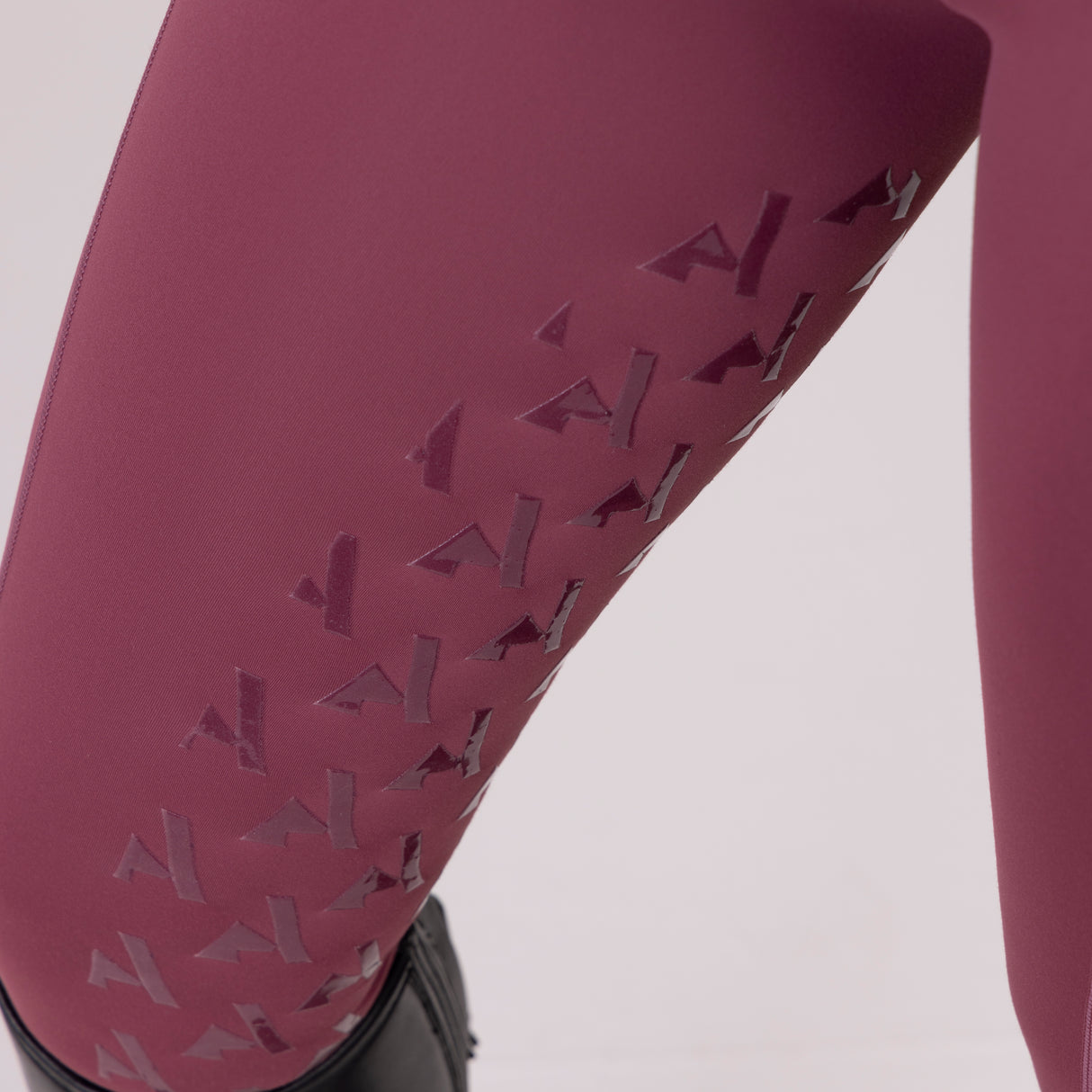 Shires Aubrion Ladies React Non-Stop Riding Tights #colour_mauve