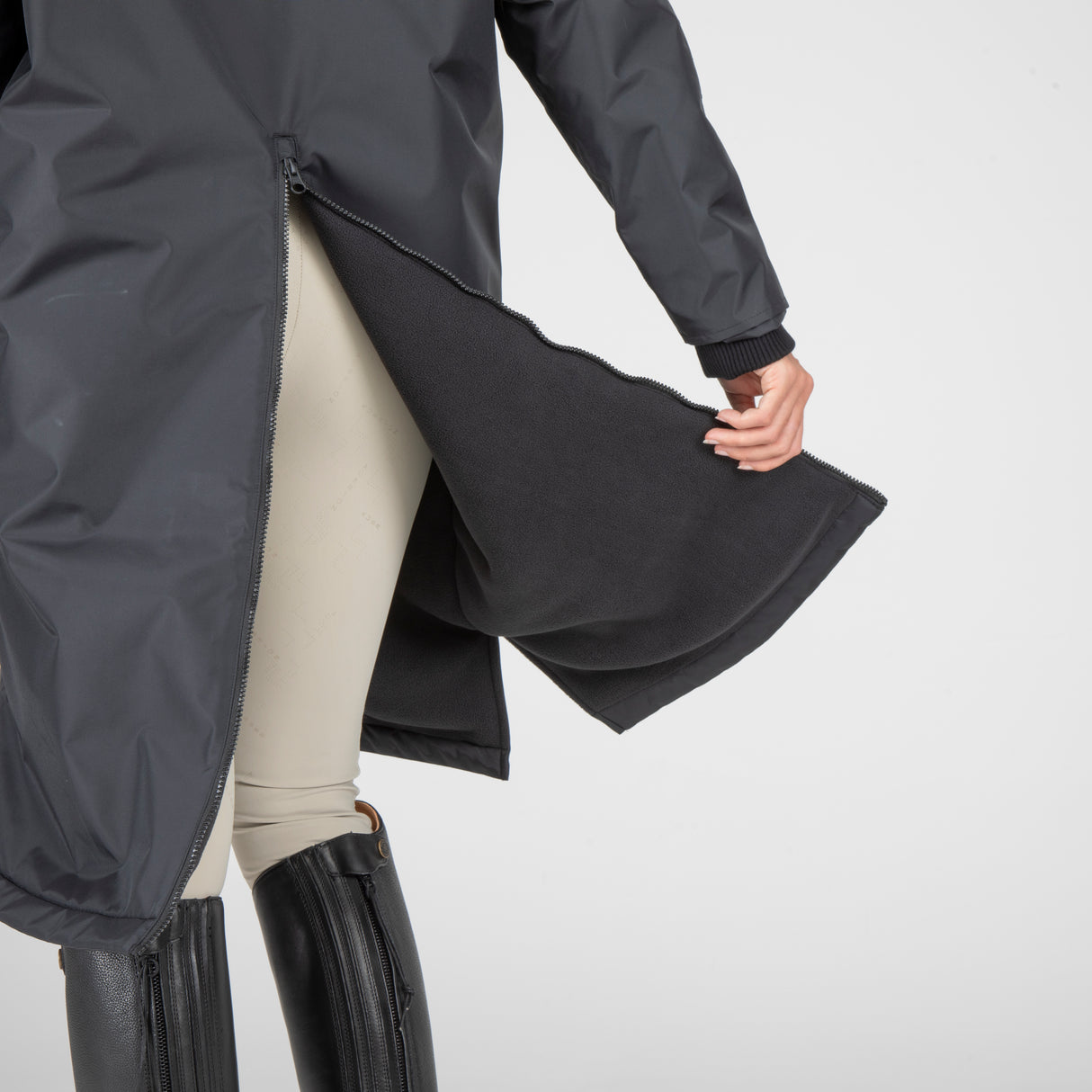 Shires Aubrion Original All Weather Robe - Unisex #colour_black