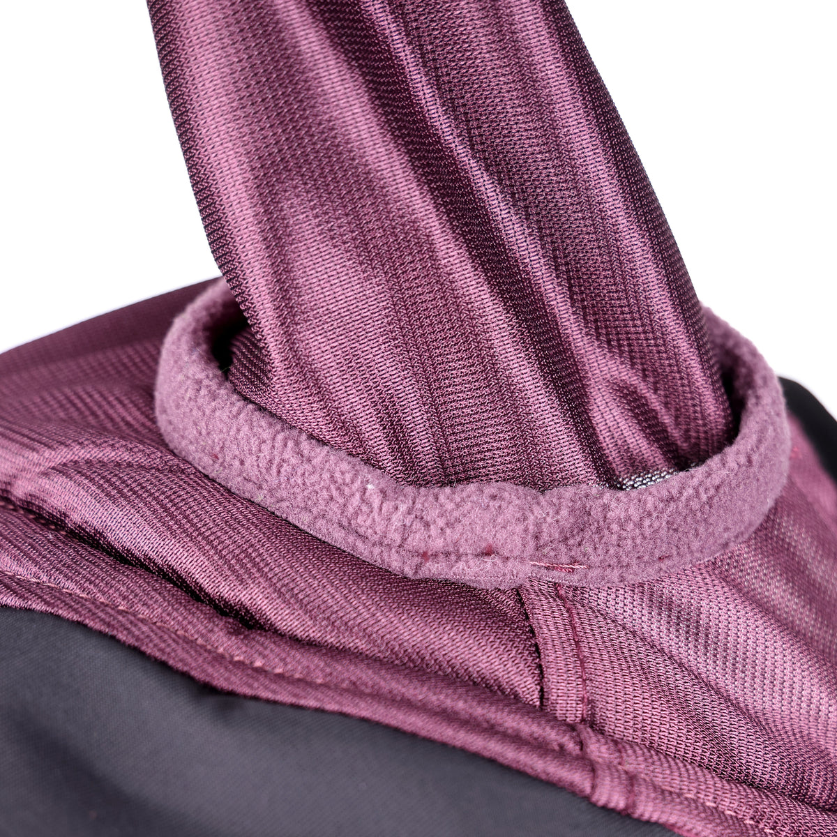 Masque anti-mouches Shires FlyGuard Pro Deluxe avec franges sur les oreilles et le nez