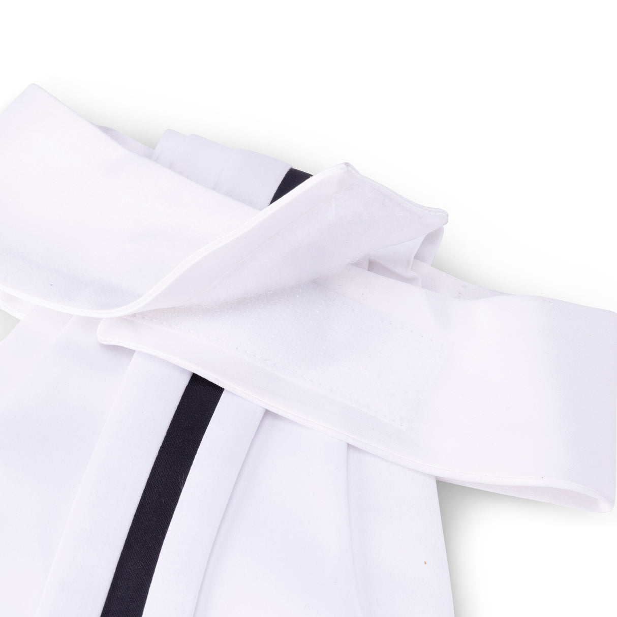 Shires Aubrion Hampton Ready Tied Stock #colour_black