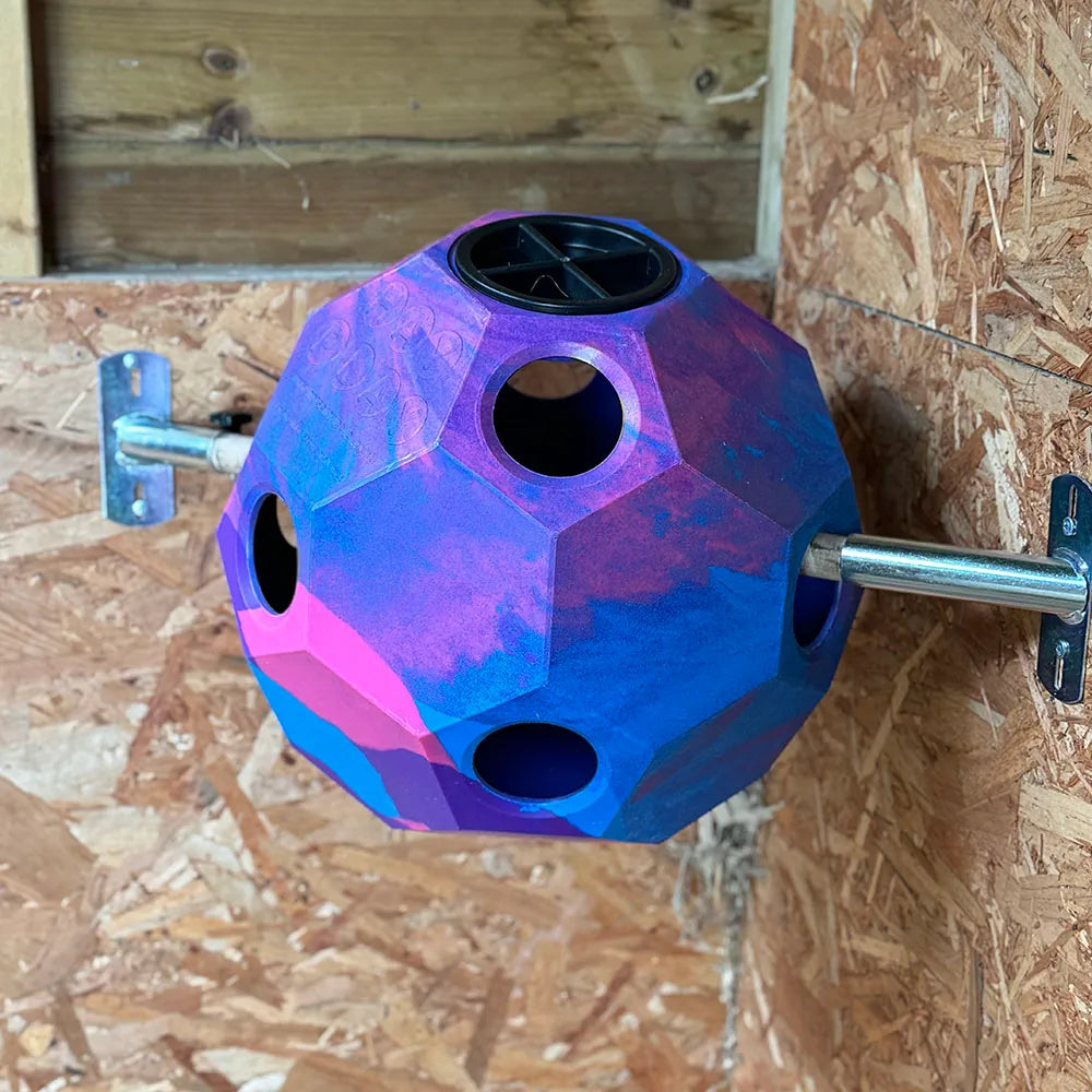 Parallax Hay Play Spinner GS Equestrian