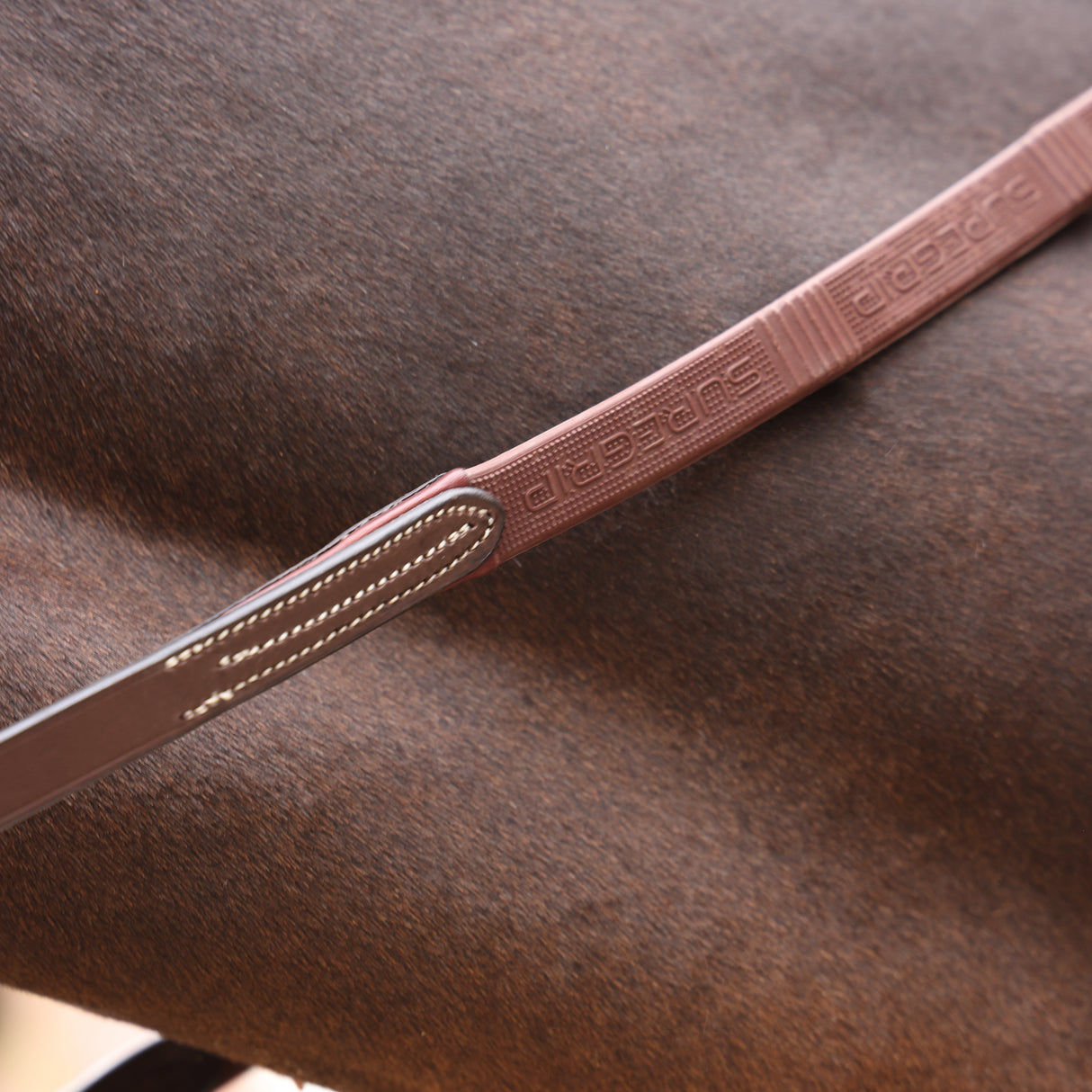 Shires Velociti LUSSO Opus SureGrip Reins #colour_havana