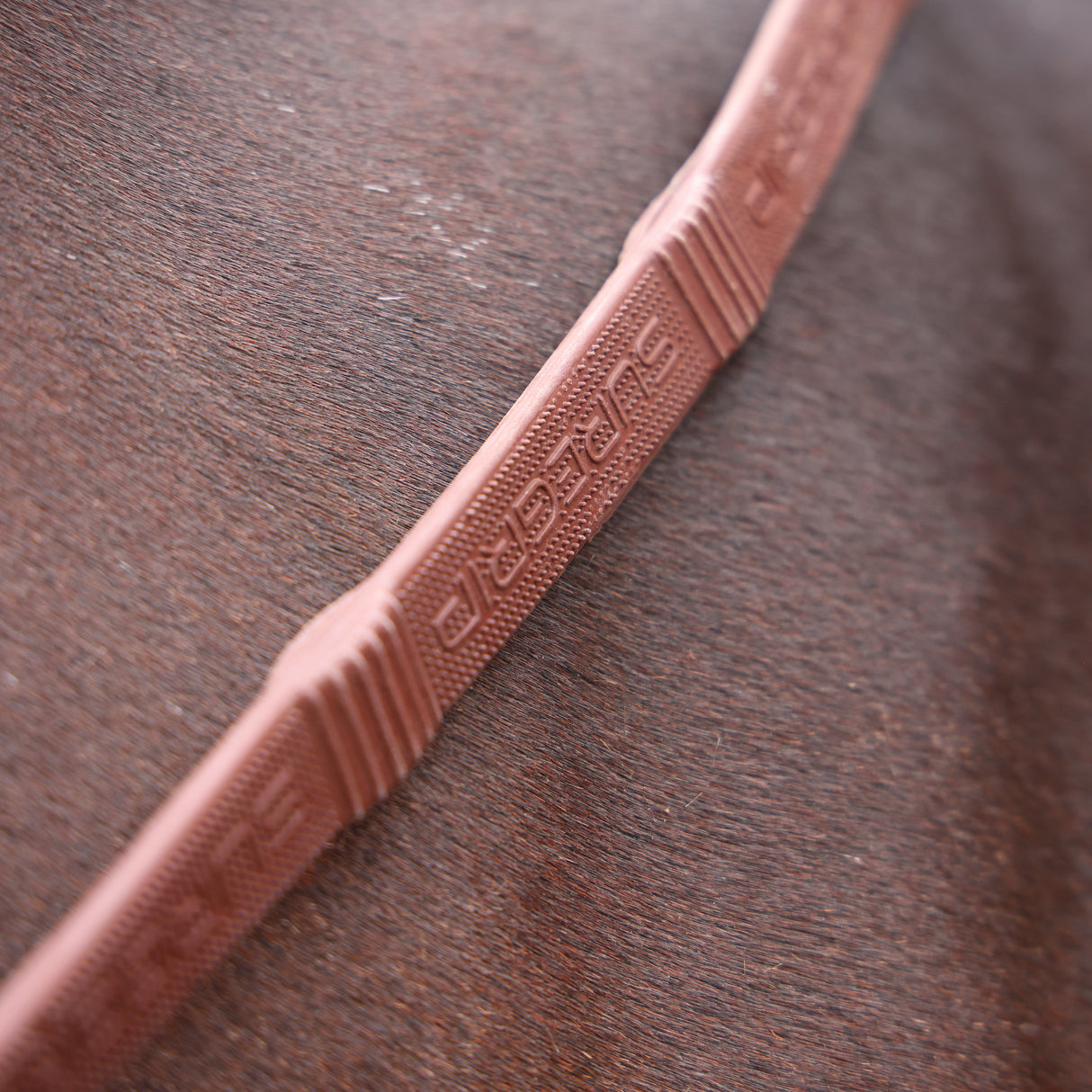 Shires Velociti LUSSO Opus SureGrip Reins #colour_havana