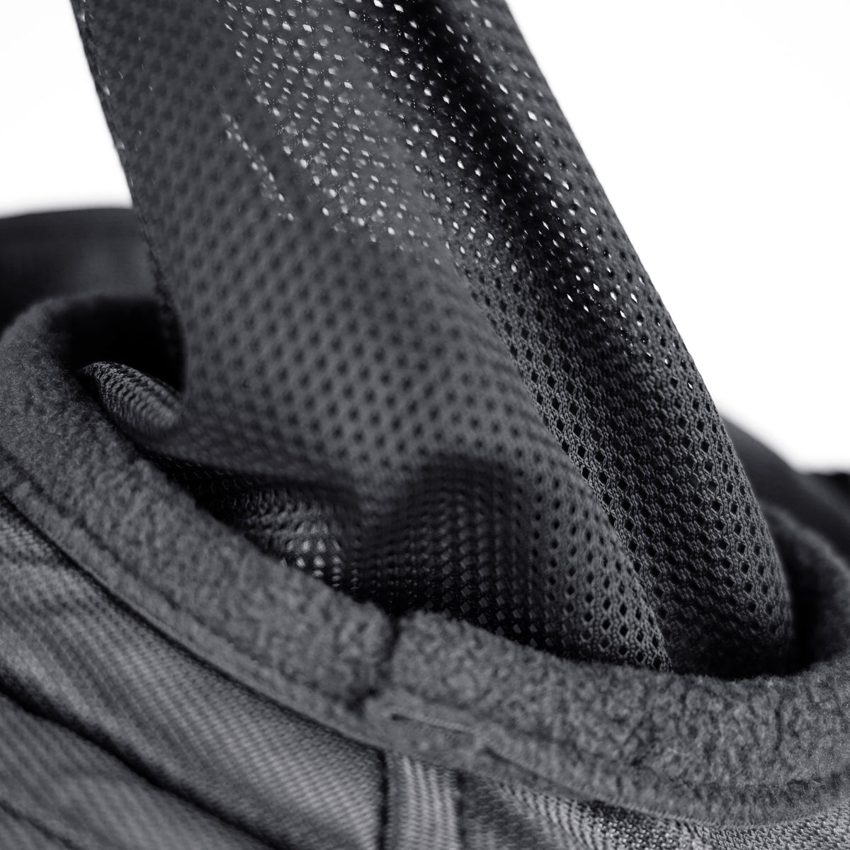 Shires FlyGuard Pro Feinmaschige Fliegenmaske mit Ohren