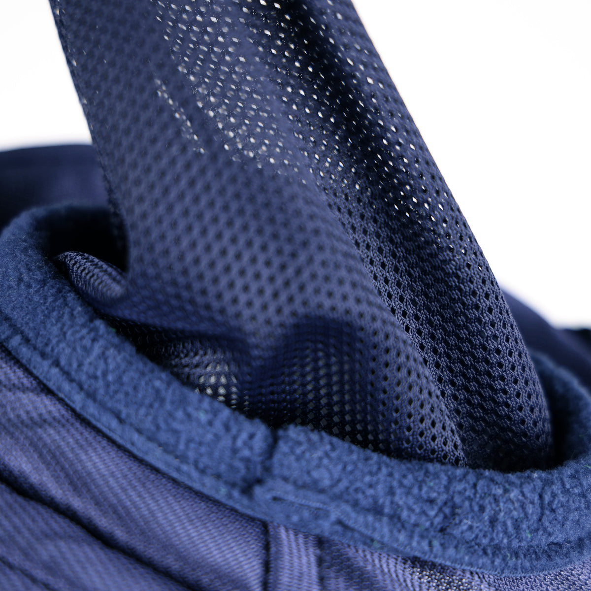 Shires FlyGuard Pro Feinmaschige Fliegenmaske mit Ohren