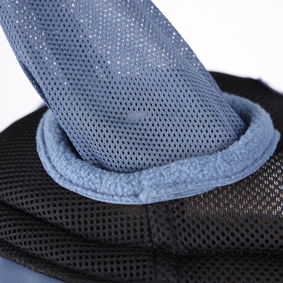 Shires FlyGuard Pro Air Motion Fliegenmaske mit Ohren und Nase
