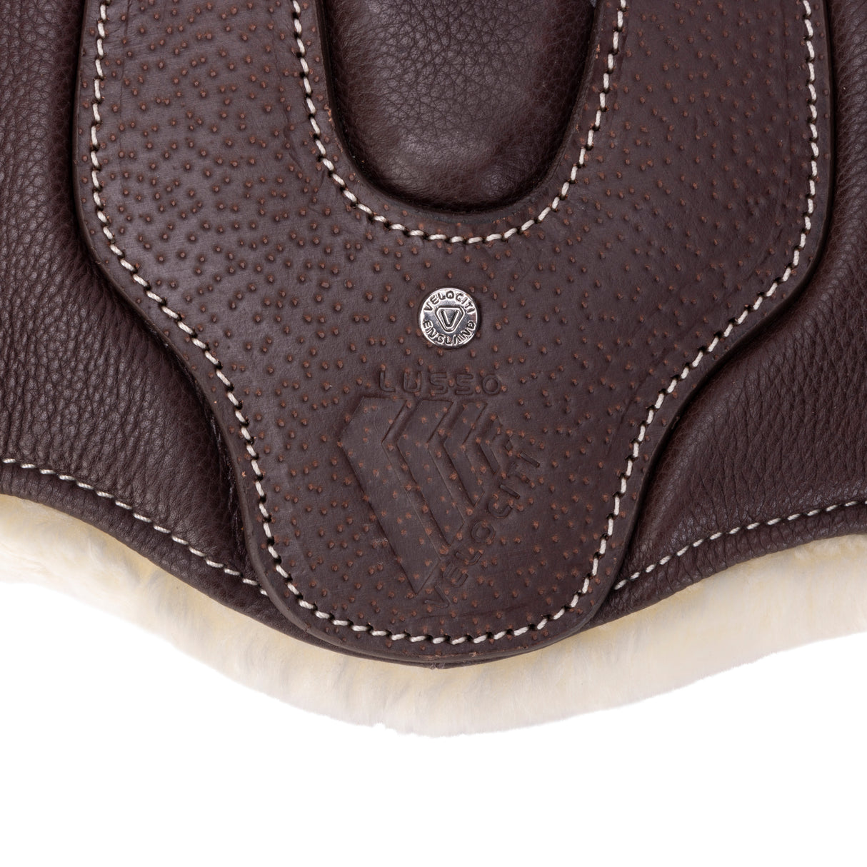 Shires Velociti Lusso Elite Anatomical Girth #colour_havana