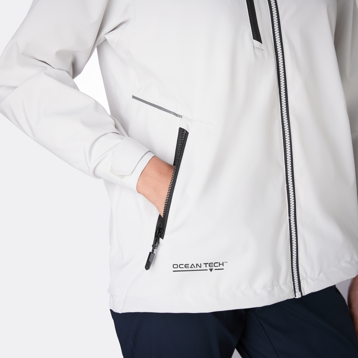 Musto Women's Evo Waterproof Crew Jacket #colour_white