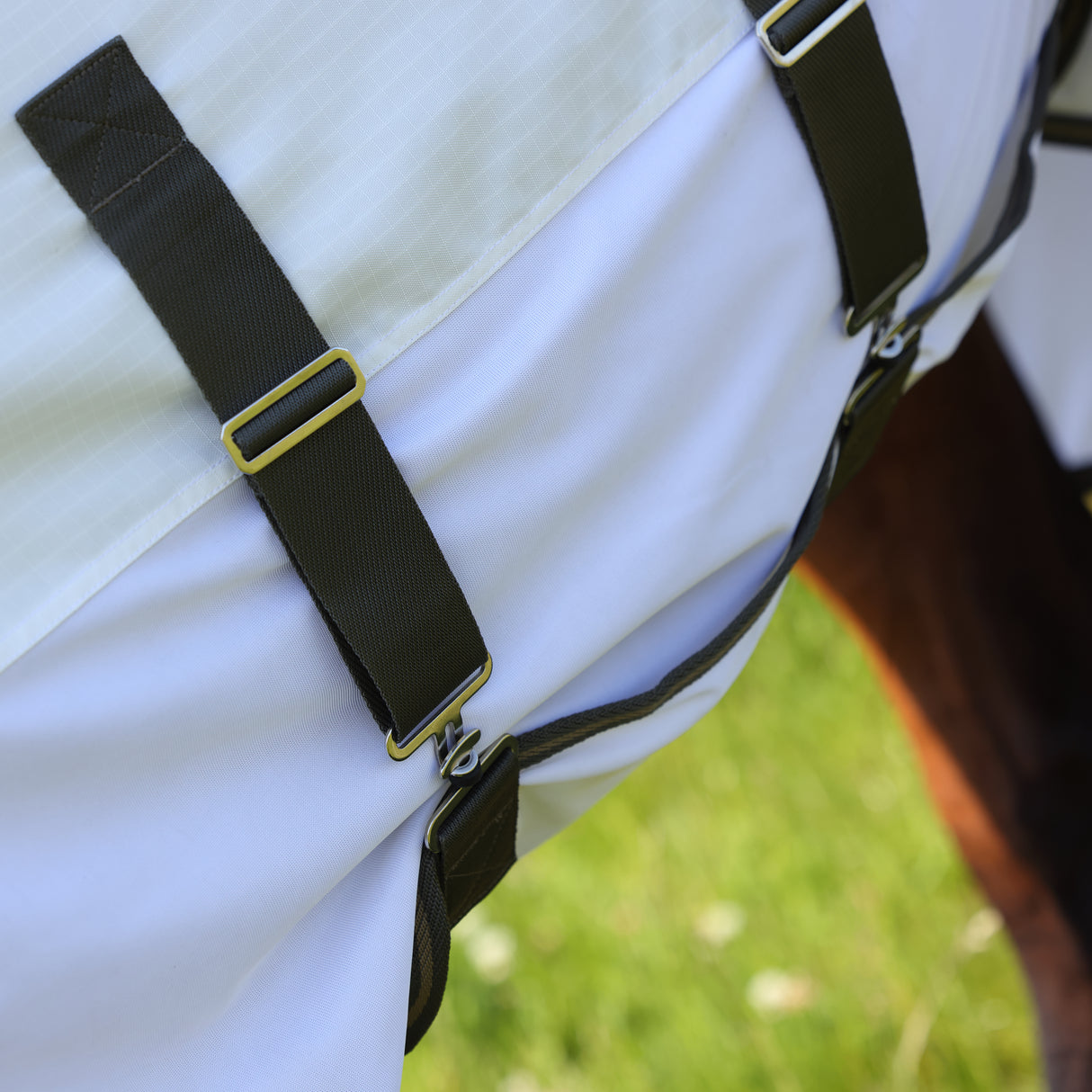 Shires Highlander Plus Sun Shade Fly Combo Rug #colour_white