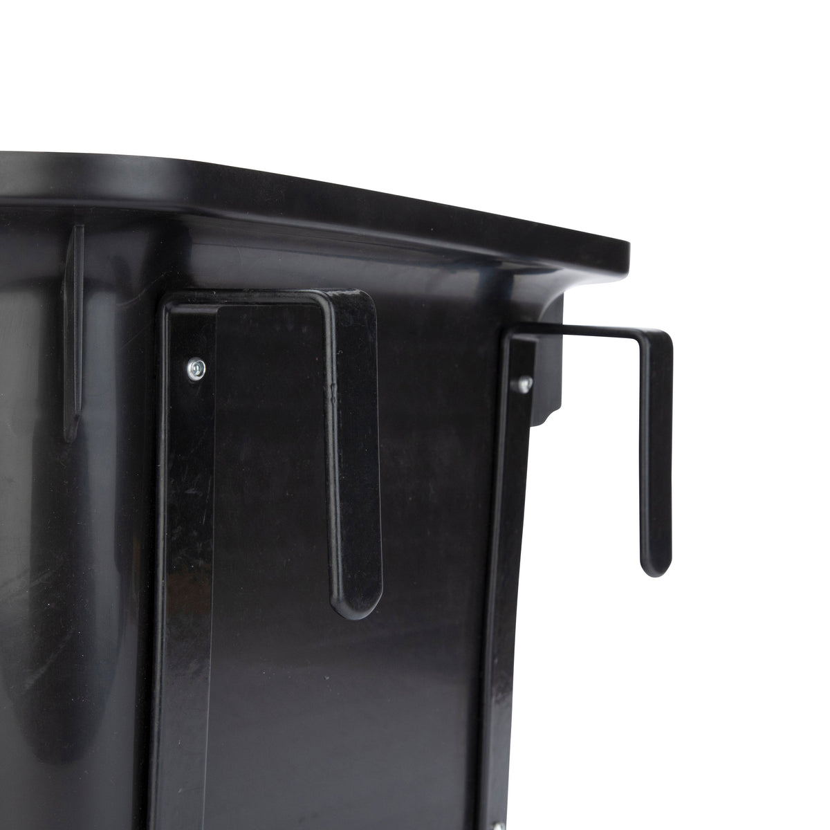Shires EZI-KIT Hook Over Portable Manger