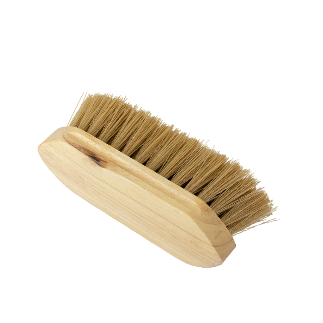 GS Equestrian & Country Wooden Dandy Brush #colour_natural
