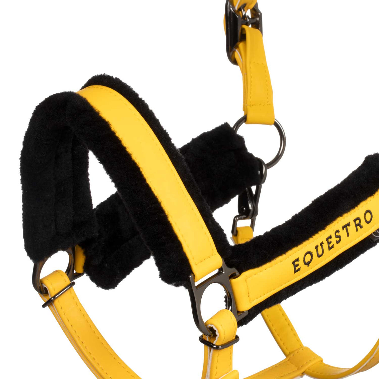Polypropylene halter with faux sheepskin padding