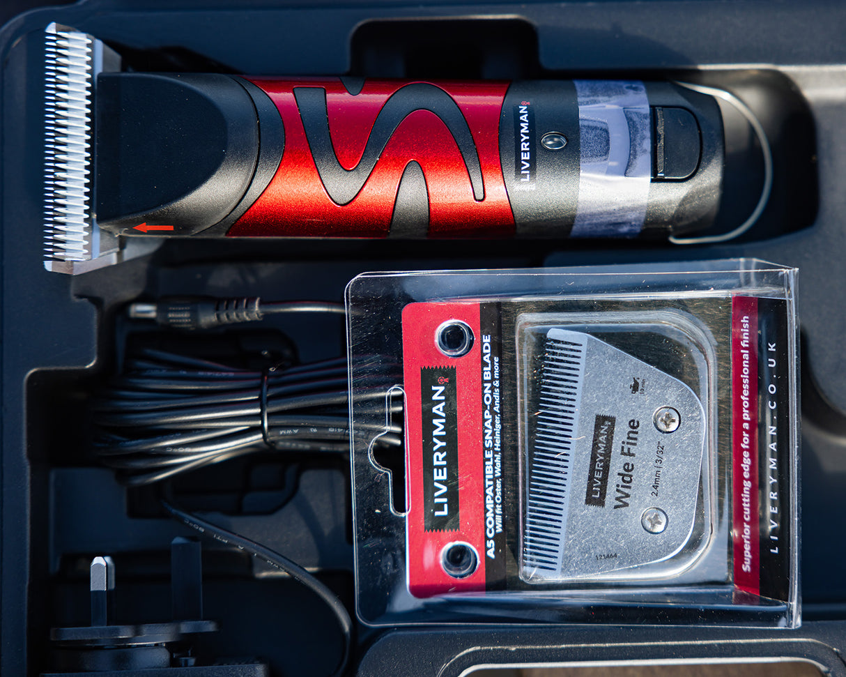 Liveryman Harmony Plus Cordless Horse Clipper – 2.4mm Wide Fine Blade Anniversary Pack