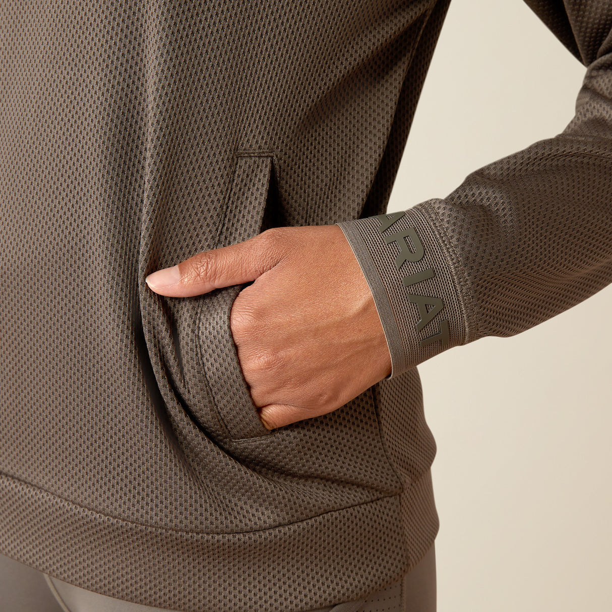 Ariat Women's Breathe 1/2 Zip Sweatshirt