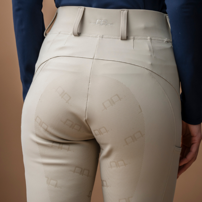 Alessandro Albanese Fina Full Seat Hybrid Breech #colour_core-beige
