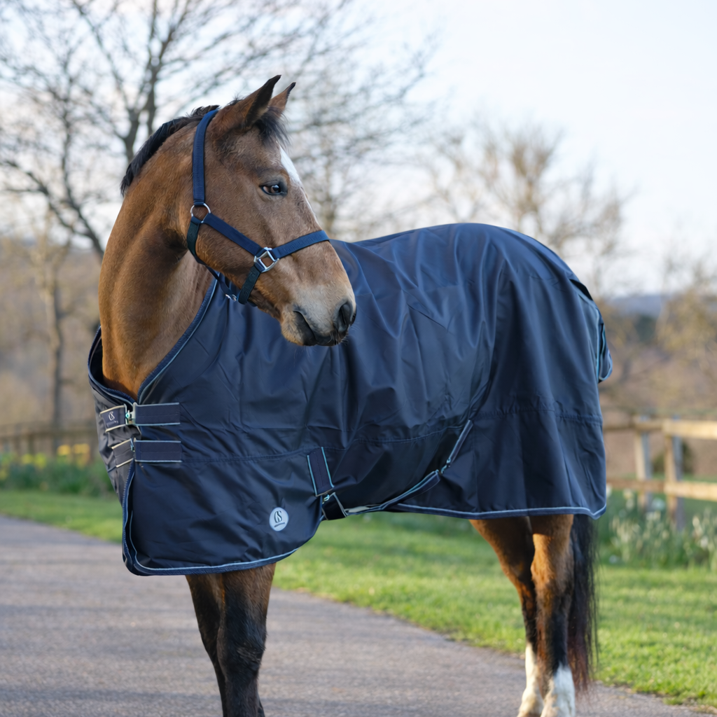 GS Equestrian 0g 840 Denier Standard Neck Turnout Rug