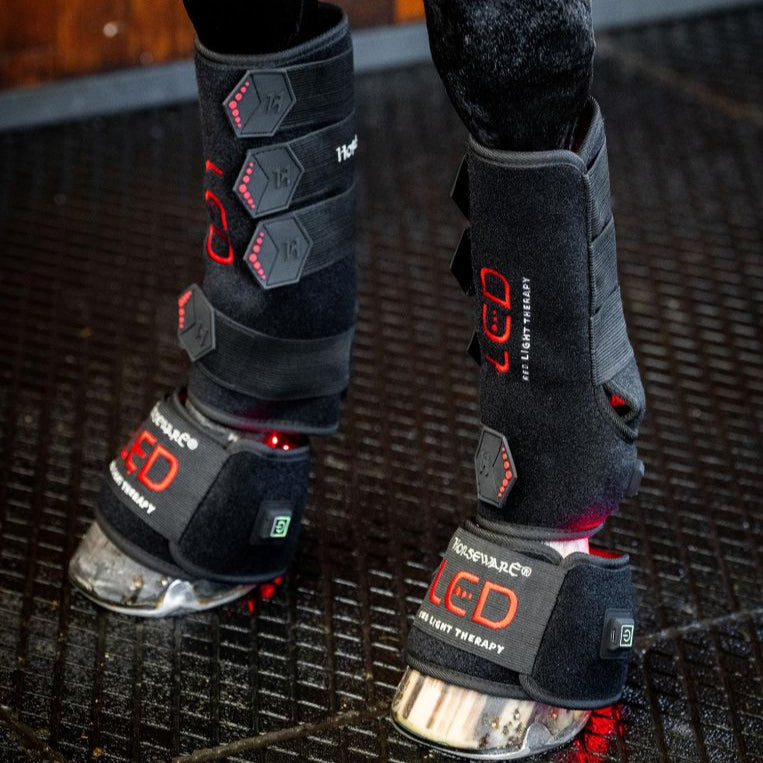 Horseware Ireland LED Red Light Therapy Mini Wrap #colour_black-black