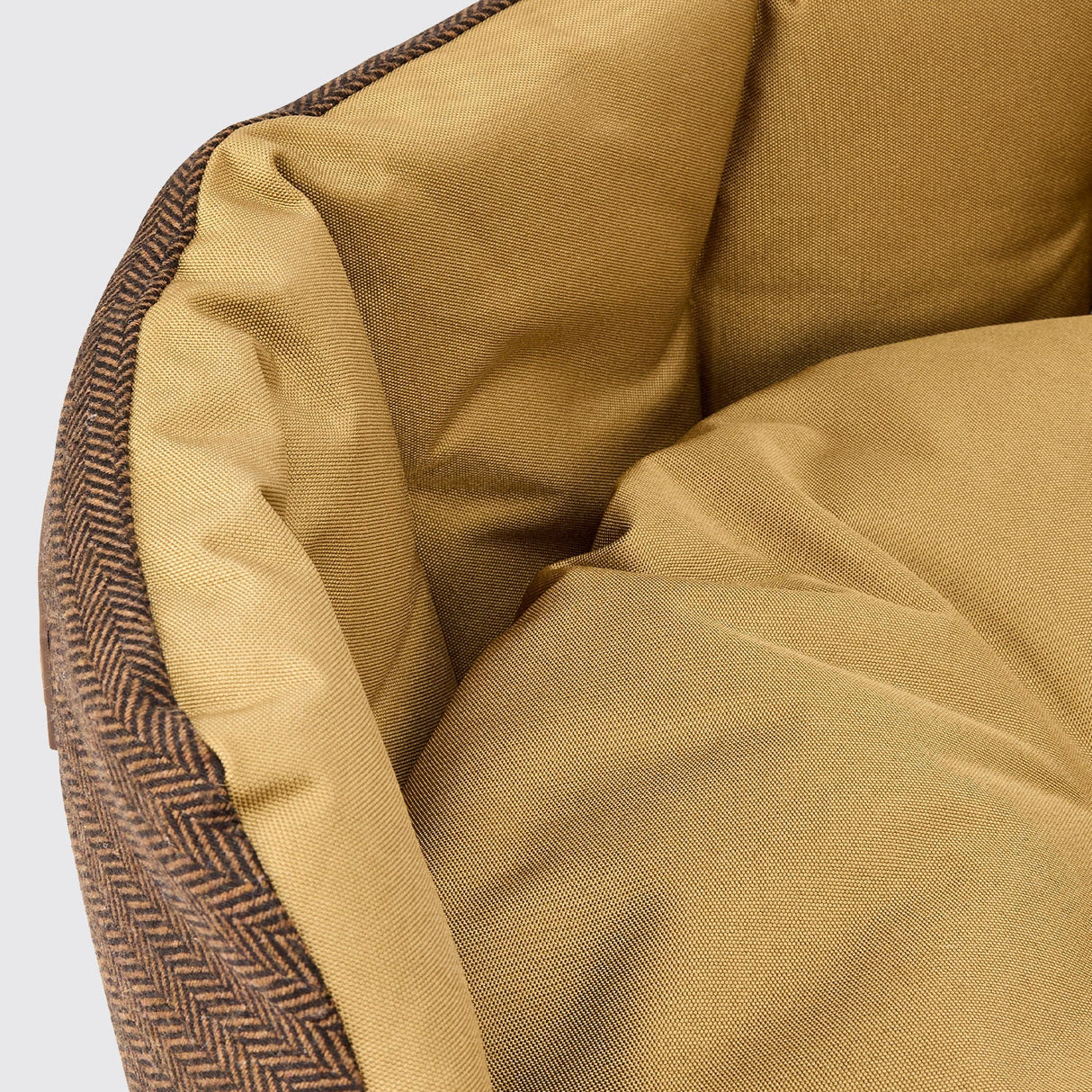 Dubarry Buster Dog Bed