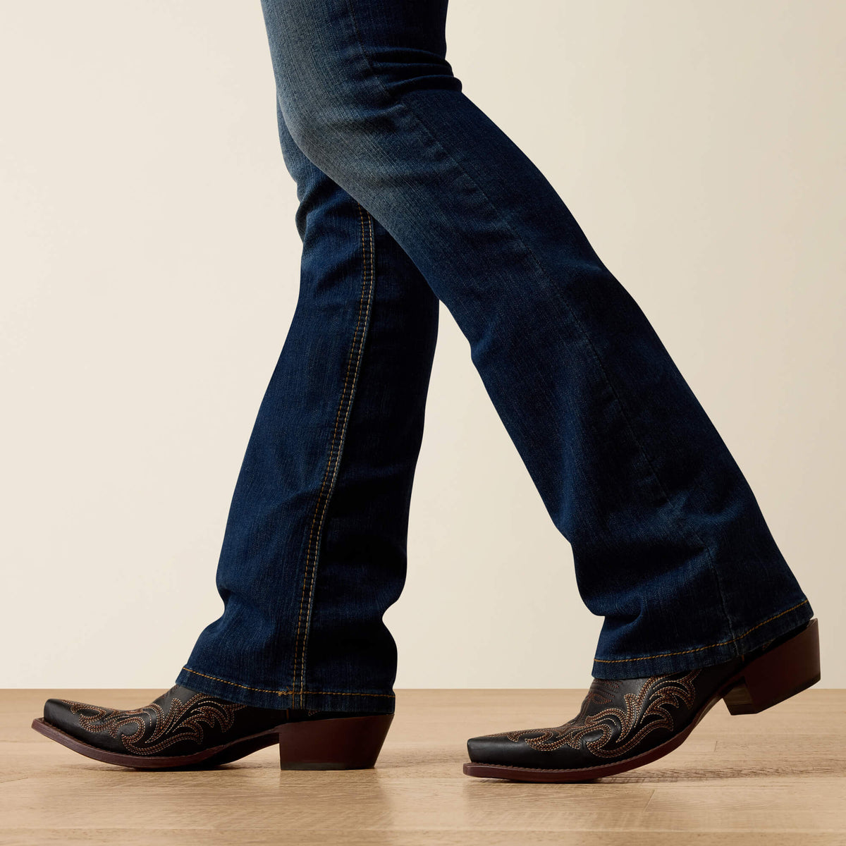 Ariat Women's R.E.A.L. Perfect Rise Stretch Rosa Boot Cut Jean