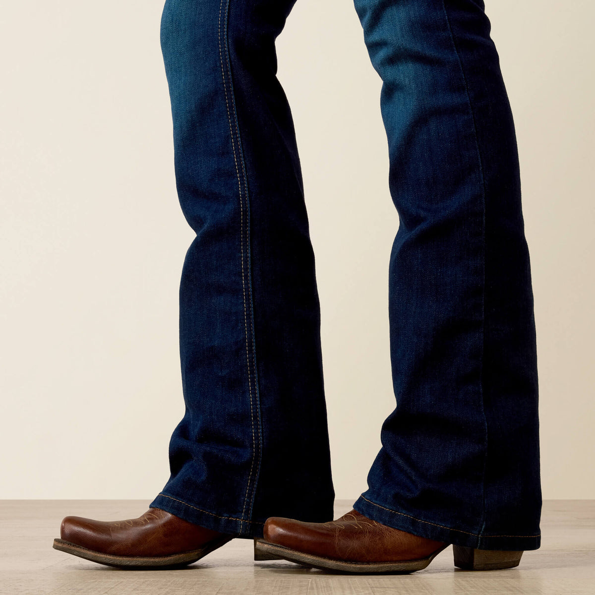 Ariat Women's R.E.A.L. High Rise  Ballary Boot Cut Jean