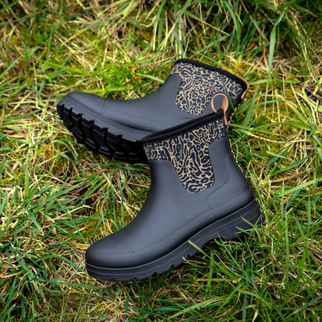 Ariat Women's Kelmarsh Shortie Rubber Boot - Navy - Black (10063925)
