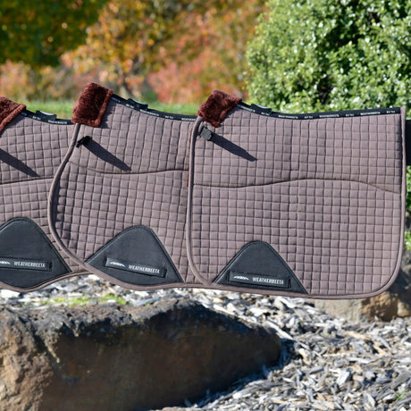 Weatherbeeta Prime Comfy Fleece Jump Shaped Saddle Pad #colour_brown