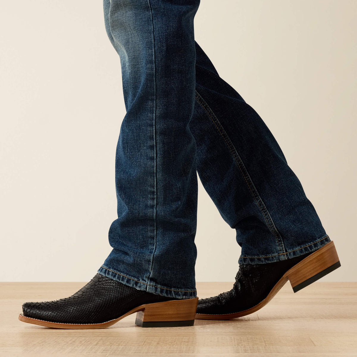 Ariat Men's M7 Slim Trent Classic Rise Straight Leg Jeans
