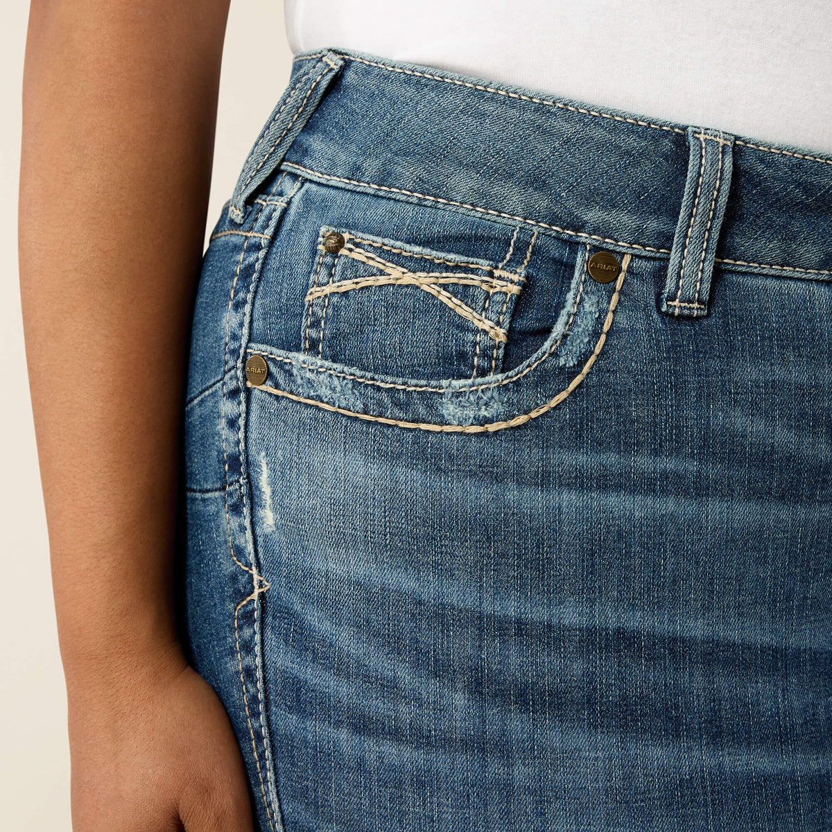 Ariat Women's Mid Rise Estelle Straight Leg Jeans