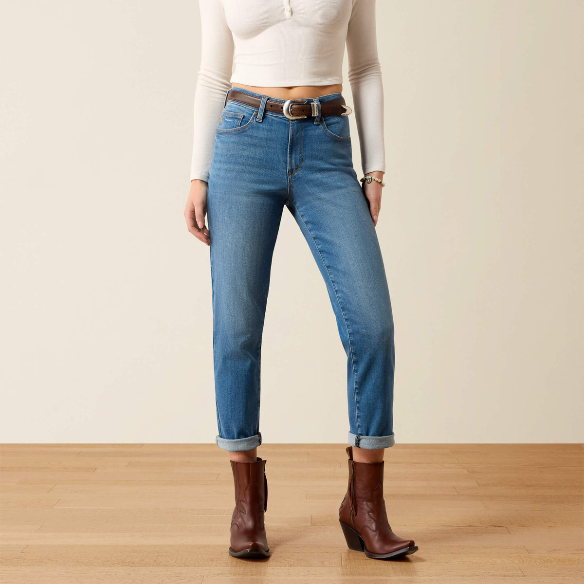 Ariat Women's High Rise Revel Vilma Slim Ultrastretch Straight Leg Jeans