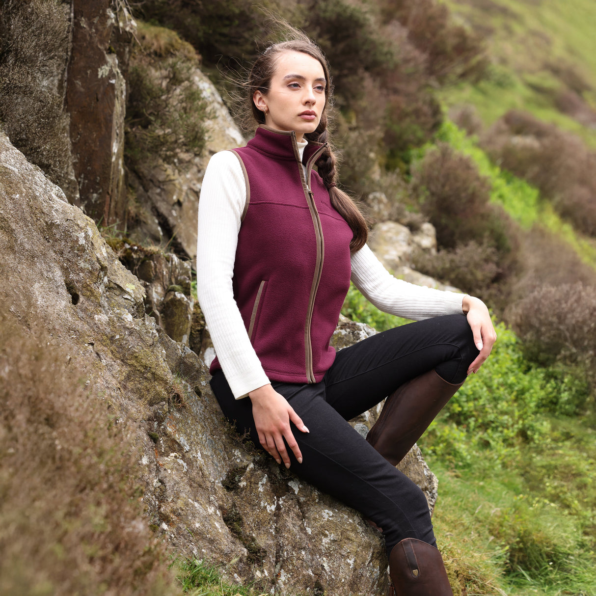 Shires Aubrion Core Ladies Fleece Gilet #colour_maroon