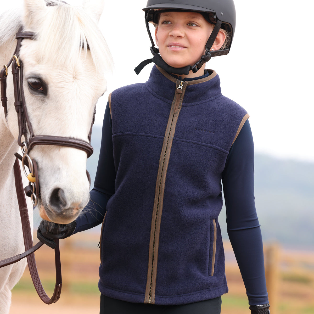 Shires Aubrion Core Young Rider Fleece Gilet