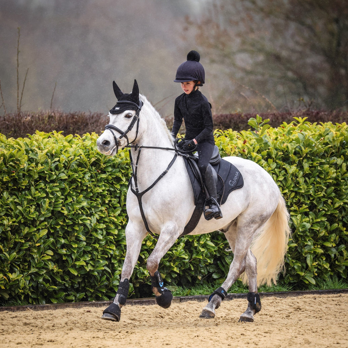 Shires Aubrion Eltar Young Rider Base Layer